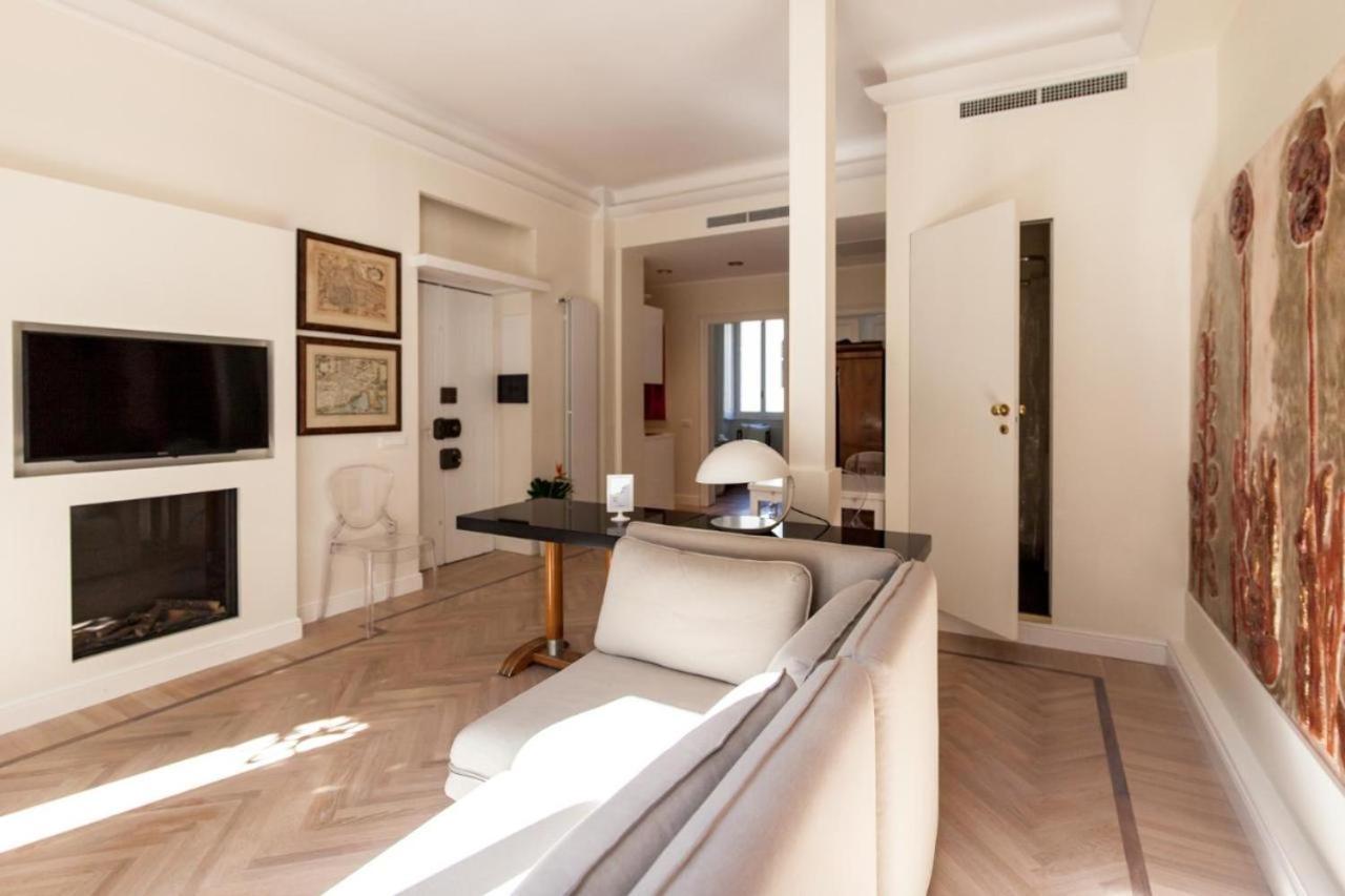 2 Bagni E - House Of Art Center Appartement Milan